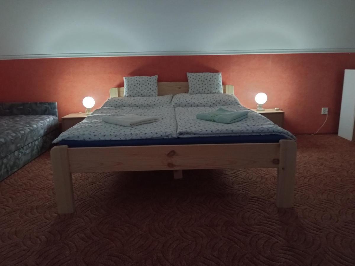 זלקרוס Holiday Apartmanhaz מראה חיצוני תמונה