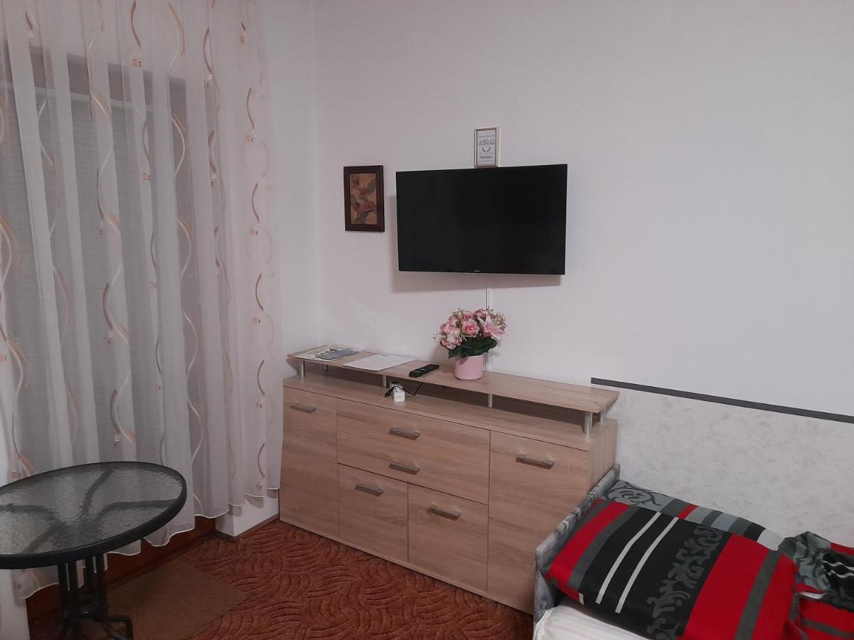 זלקרוס Holiday Apartmanhaz מראה חיצוני תמונה